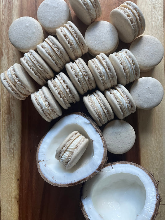 Coquito Macarons